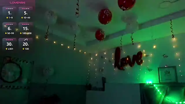 klariz09 online show from February 14, 2026, 7:47 pm