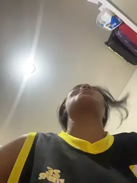 DiamanteNegro- online show from February 18, 2026, 2:20 am