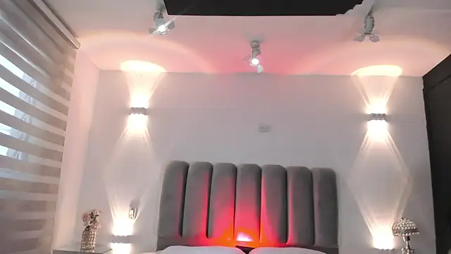 AlliceLover online show from April 8, 2026, 12:06 pm