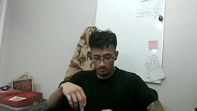 tanjir020 online show from February 15, 2026, 12:37 pm