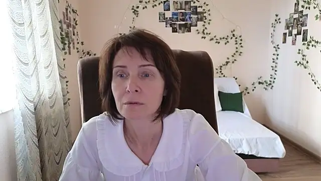 Snapshot of Lia_Tito chatting on September 19, 2025, 12:20 pm Lia Tito online show from September 19, 2025, 12:20 pm