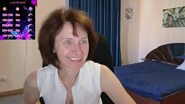 Snapshot of Lia_Tito chatting on September 13, 2025, 5:29 am Lia Tito online show from September 13, 2025, 5:29 am