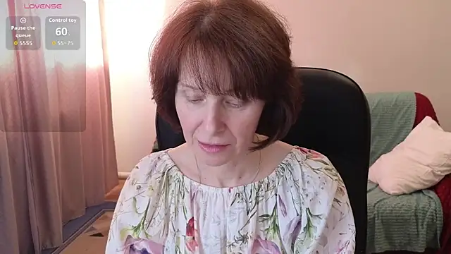 Snapshot of Lia_Tito chatting on February 6, 2026, 7:48 am Lia Tito online show from February 6, 2026, 7:48 am