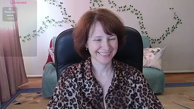 Lia Tito online show from April 4, 2026, 6:31 am