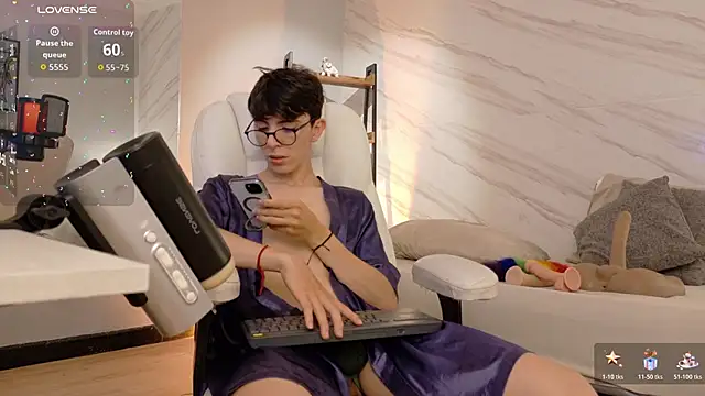 mathias saenz online show from February 27, 2026, 7:35 pm