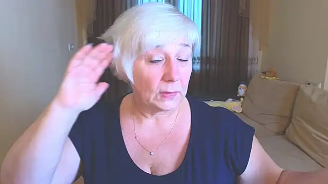 Snapshot of Milana_Milky chatting on October 31, 2025, 5:15 am Milana Milky online show from October 31, 2025, 5:15 am