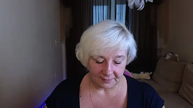 Snapshot of Milana_Milky chatting on October 12, 2025, 6:15 am Milana Milky online show from October 12, 2025, 6:15 am