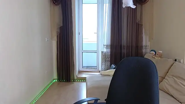 Snapshot of Milana_Milky chatting on October 7, 2025, 5:08 am Milana Milky online show from October 7, 2025, 5:08 am