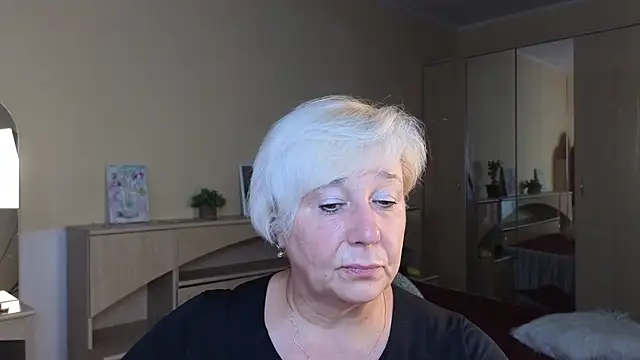 Snapshot of Milana_Milky chatting on September 12, 2025, 5:07 am Milana Milky online show from September 12, 2025, 5:07 am