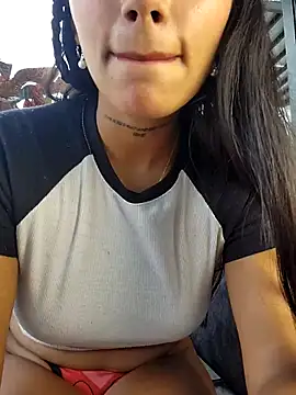 Lorena Mcfly online show from September 13, 2025, 1:11 pm