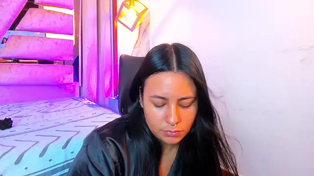 Snapshot of SamaelAndLilitt chatting on October 26, 2025, 12:05 pm SamaelAndLilitt online show from October 26, 2025, 12:05 pm