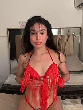 Snapshot of MonicaSalvatore chatting on March 3, 2026, 12:06 am MonicaSalvatore online show from March 3, 2026, 12:06 am