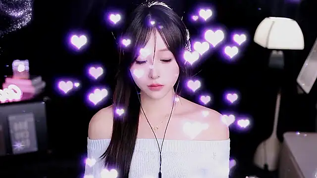 Snapshot of coward_by chatting on February 1, 2026, 6:44 am coward by online show from February 1, 2026, 6:44 am