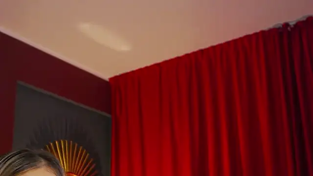 VickiSpice online show from March 8, 2026, 2:04 am