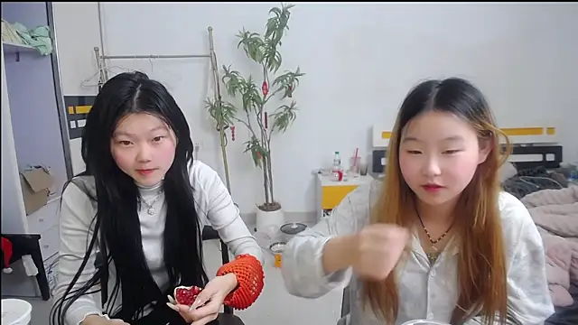 Snapshot of Babygirls523 chatting on October 26, 2025, 1:55 pm Babygirls523 online show from October 26, 2025, 1:55 pm