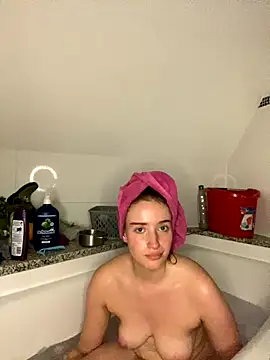 Snapshot of Tijara-im-Pyjama chatting on September 10, 2025, 11:59 pm Tijara-im-Pyjama online show from September 10, 2025, 11:59 pm