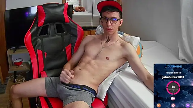 Snapshot of angelicious_ chatting on December 2, 2025, 11:45 am angelicious online show from December 2, 2025, 11:45 am