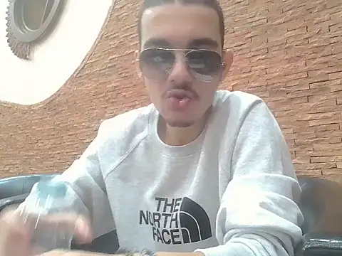 Snapshot of hwaaaylbzazel1 chatting on September 22, 2025, 6:14 pm hwaaaylbzazel1 online show from September 22, 2025, 6:14 pm