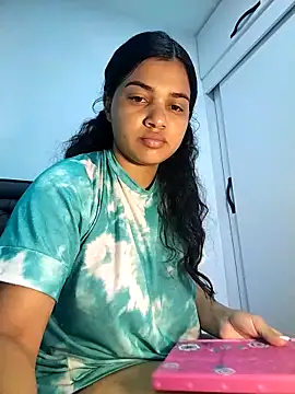 Snapshot of Eimy-04 chatting on February 4, 2026, 5:24 am Eimy-04 online show from February 4, 2026, 5:24 am