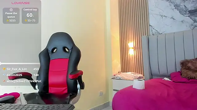 AURORAMARTIN2 online show from November 23, 2025, 12:53 am