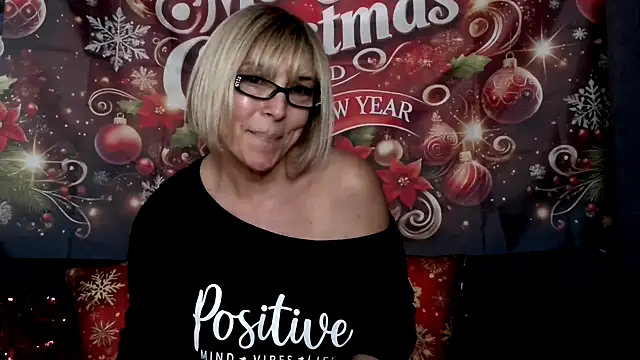 ClassyNAWTYBritMILF online show from December 22, 2025, 9:48 pm