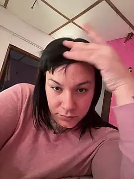 valen1891 online show from April 13, 2026, 3:49 pm