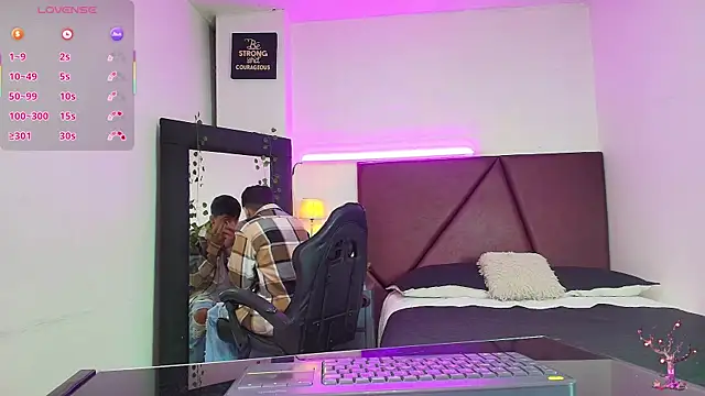 Snapshot of Lucass_love chatting on October 9, 2025, 1:22 pm Lucass love online show from October 9, 2025, 1:22 pm