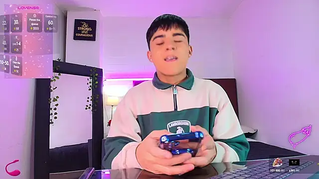 Snapshot of Lucass_love chatting on September 12, 2025, 1:11 pm Lucass love online show from September 12, 2025, 1:11 pm