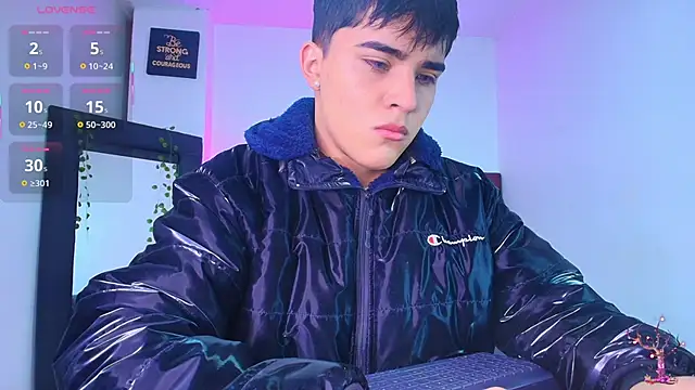 Snapshot of Lucass_love chatting on October 16, 2025, 1:19 pm Lucass love online show from October 16, 2025, 1:19 pm