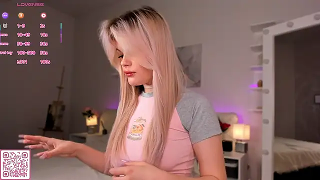 ShyEmma  online show from April 23, 2026, 1:12 am