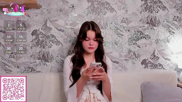 ShyEmma  online show from October 30, 2025, 1:15 am