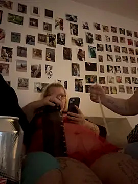 mrandmrsdarkside online show from October 9, 2025, 8:20 pm