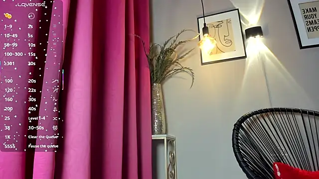 dulce fiore07 online show from November 15, 2025, 12:42 pm