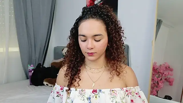 Snapshot of Taylor_Tina chatting on October 19, 2025, 12:19 pm Taylor Tina online show from October 19, 2025, 12:19 pm