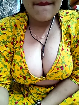 Snapshot of MISS_RIYA14 chatting on October 17, 2025, 5:44 am MISS RIYA14 online show from October 17, 2025, 5:44 am