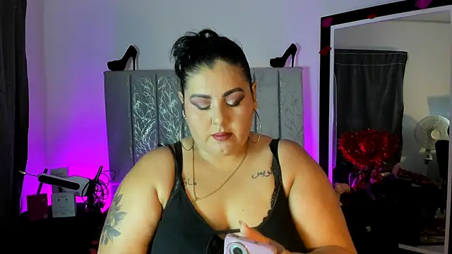 AndreaKinky online show from April 18, 2026, 8:16 am