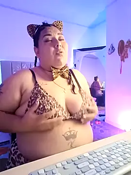 AndreaKinky online show from October 27, 2025, 8:59 am