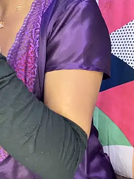 SEXY-SIMI-BHABI online show from April 5, 2026, 4:02 pm