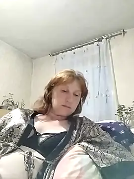 Snapshot of Flower2931 chatting on May 22, 2026, 5:55 pm Flower2931 online show from May 22, 2026, 5:55 pm