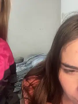 Snapshot of tetutamy chatting on November 6, 2025, 2:04 am tetutamy online show from November 6, 2025, 2:04 am