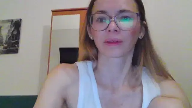 Snapshot of SEA_Dream chatting on December 20, 2025, 3:53 am SEA Dream online show from December 20, 2025, 3:53 am