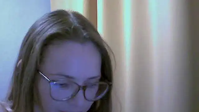 Snapshot of SEA_Dream chatting on November 30, 2025, 1:45 pm SEA Dream online show from November 30, 2025, 1:45 pm