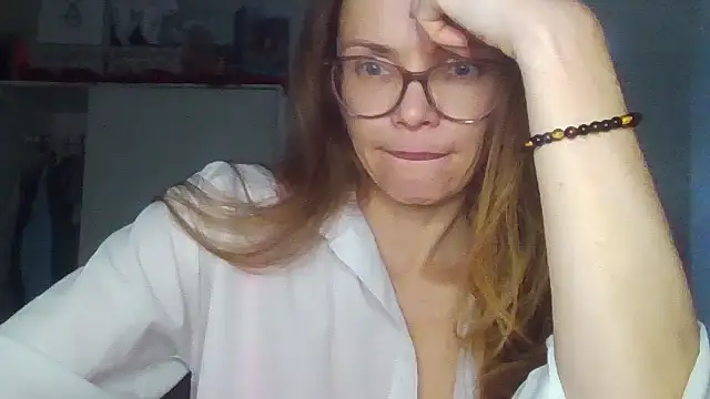 Snapshot of SEA_Dream chatting on January 9, 2026, 8:16 pm SEA Dream online show from January 9, 2026, 8:16 pm