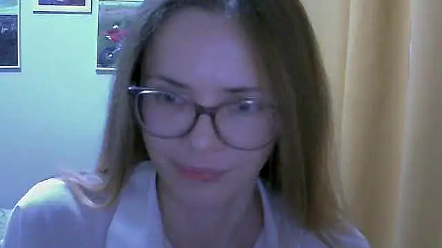 Snapshot of SEA_Dream chatting on December 15, 2025, 5:13 am SEA Dream online show from December 15, 2025, 5:13 am