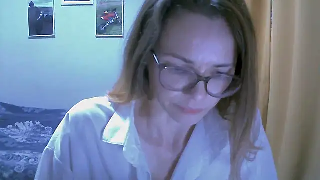 Snapshot of SEA_Dream chatting on November 28, 2025, 6:02 am SEA Dream online show from November 28, 2025, 6:02 am