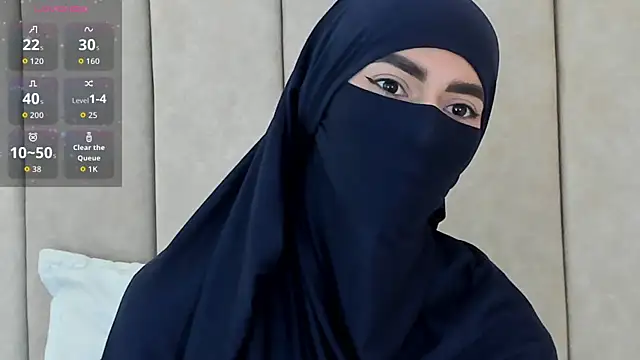  Zahiira  online show from October 30, 2025, 12:03 pm