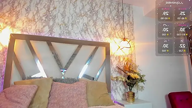 Aisha poweer online show from November 16, 2025, 1:32 am