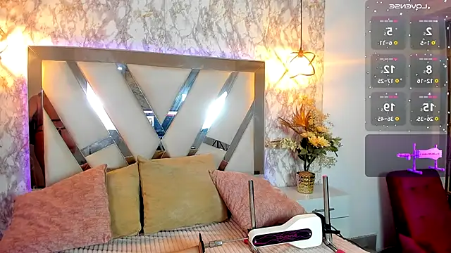 Aisha poweer online show from November 14, 2025, 2:15 am