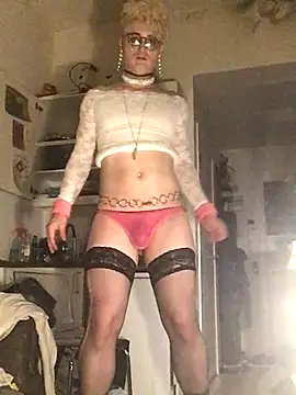 Snapshot of Sissy_Cindy_Whore chatting on October 16, 2025, 11:57 pm Sissy Cindy Whore online show from October 16, 2025, 11:57 pm