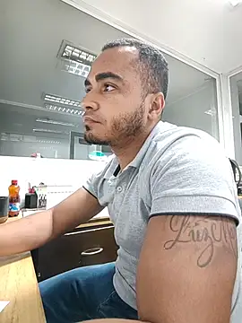 SanChacal5694 online show from December 2, 2025, 10:33 pm